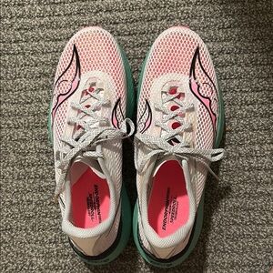 Saucony Women's Endorphin Pro 3